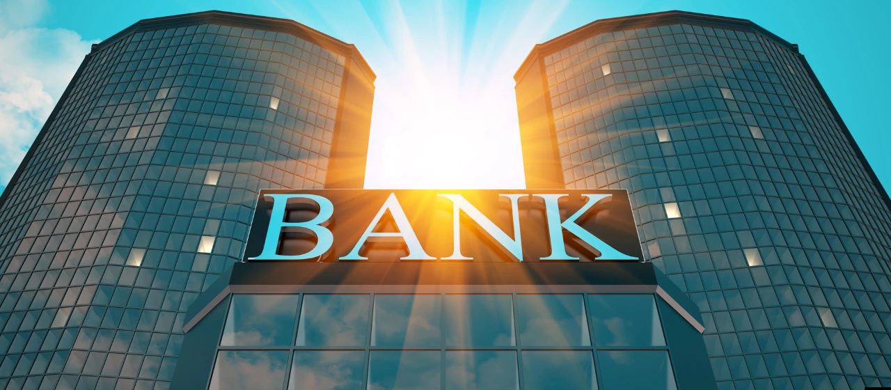 Cabinetul nostru de avocatură oferă servicii juridice specializate în domeniul dreptului bancar, sprijinind clienții în relația cu băncile și instituțiile financiare. Oferim consultanță pentru contracte de credit, identificarea clauzelor abuzive și reprezentare în litigiile bancare pentru protejarea drepturilor și intereselor clienților.