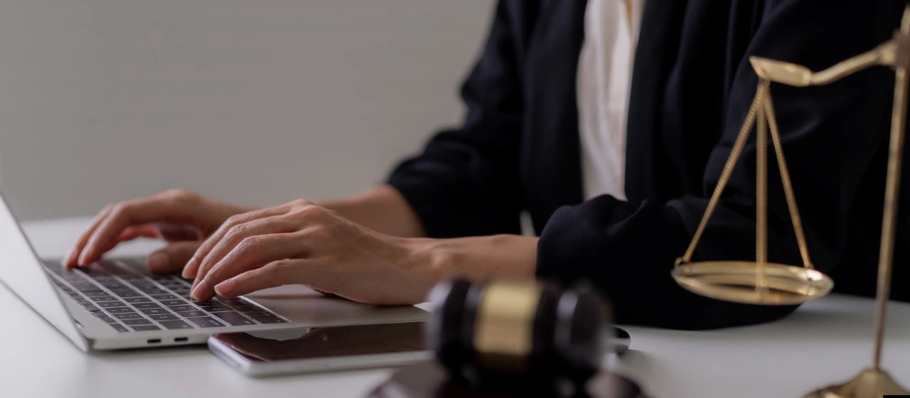 Servicii Profesionale de Consultanță Juridică Consultanță juridică generală pentru persoane fizice și societăți comerciale