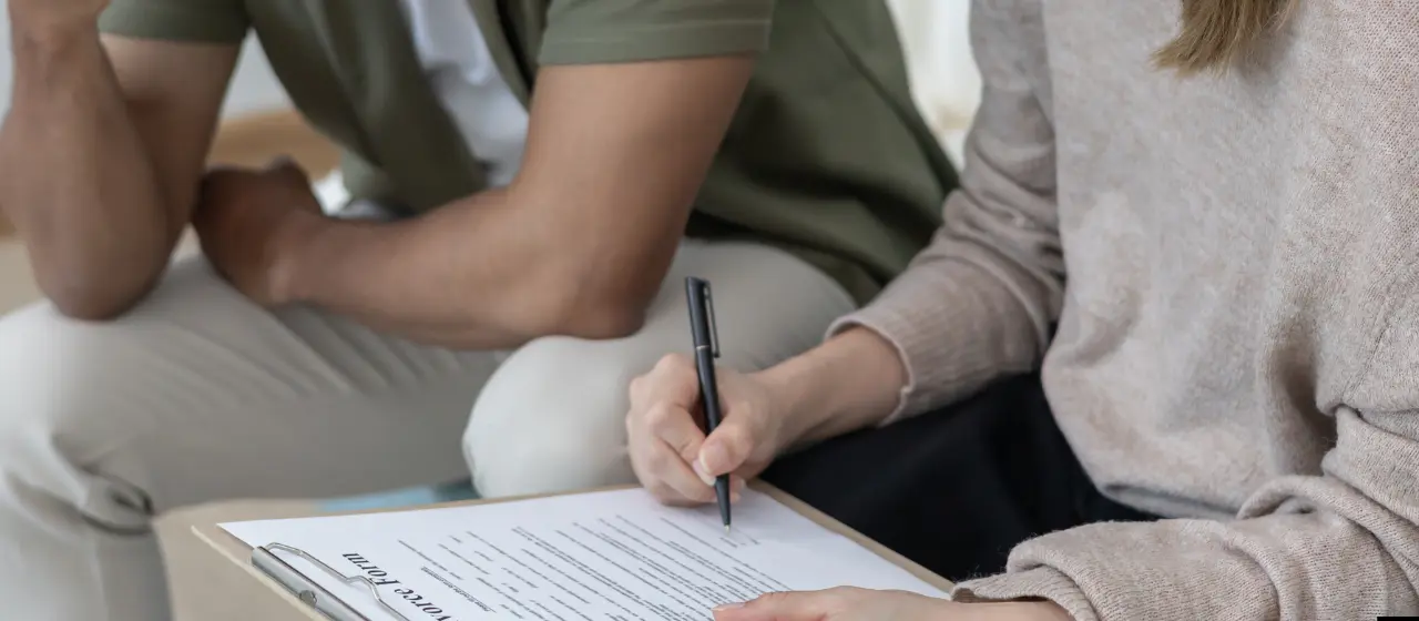 semnarea actelor de divorț în prezența partenerului – procedură legală
